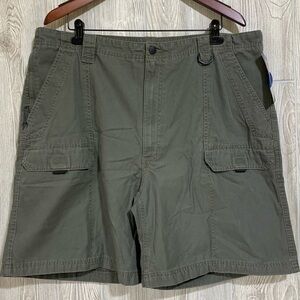 Mens Wrangler Hiker Green Multi Pocket Shorts Cotton Canvas Flex Waistband SZ 42